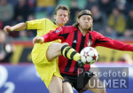 Fussball 1. Bundesliga: Leverkusen - Dortmund, Zweikampf