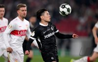 Fussball DFB Pokal  Halbfinale  2025/2026  23.04.2026VfB Stuttgart - SC Freiburg , EINZELBILD, EINZELN, AKTION, EINZELSPIELER, FREISTELLER, GANZE FIGUR, GANZFIGUR, GANZE_FIGURAKTION