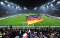 Frauen Nationalmannschaft : GER FANS mit Fahnen  in der IMPULS ARENA
