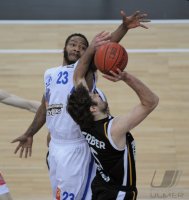 Basketball  1. Bundesliga  10/11 Walter Tigers Tuebingen - Deutsche Bank Skyliners