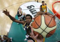 Basketball 1. Bundesliga  06/07 Walter Tigers Tuebingen - Oldenburg