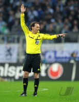Fussball 2. Bundesliga:  Schiedsrichter Florian Meyer