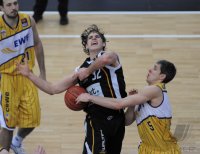 Basketball  1. Bundesliga  10/11   Walter Tigers Tuebingen - EWE  Baskets Oldenburg
