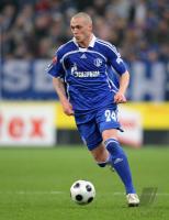 Fussball 1. Bundesliga: Schalke, PANDER Einzelaktion