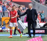 Fussball 1. Bundesliga Saison 2016/2017: FC Bayern Muenchen - FC Augsburg