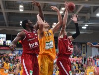 Basketball 1. Bundesliga 14/15 Hauptrunde:  Walter Tigers Tuebingen - Brose Baskets Bamberg