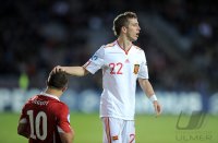 Fussball U21-EURO 2011 FINALE:  Xherdan Shaqiri (li, Schweiz) wird getroestet von Iker Muniain (re, Spanien)