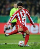 Fussball: DFB Pokal  Saison 2010/2011, Viertelfinale: Bayern, GOMEZ