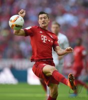 Fussball 1. Bundesliga Saison 15/16: FC Bayern Muenchen - FC Augsburg