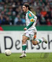 Fussball 1. Bundesliga: Werder, FRINGS Einzelaktion