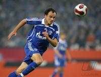 Fussball 1. Bundesliga: Schalke, WESTERMANN Einzelaktion