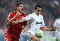 FUSSBALL INTERNATIONAL  CHL HALBFFINALE 11/12:  FC Bayern Muenchen - Olympic Marseille