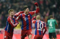 Fussball 1. Bundesliga Saison 14/15: FC Bayern Muenchen - FC Schalke 04