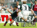 Fussball Bundesliga: Gladbach - Bayern, Zweikampf