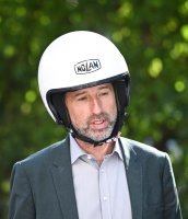Oberbuergermeister Boris Palmer (Parteilos) bei einer Probefahrten mit einem E-Roller