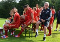Fussball 1. Bundesliga 2012/2013:  Fototermin beim  FC Bayern Muenchen