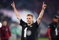 Fussball 1. Bundesliga Saison 21/22: JUBEL FC Bayern Muenchen feiert die 32. Meisterschaft