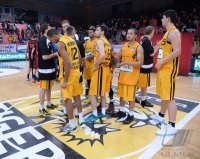 Basketball 1. Bundesliga 2013/2014: Walter Tigers Tuebingen  - s Oliver Baskets Wuerzburg