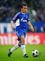 FUSSBALL 1. BUNDESLIGA: Schalke, RAFINHA Einzelaktion
