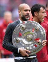 Fussball 1. Bundesliga Saison 15/16: Der FC Bayern feiert seine 26. Deutsche Meisterschaft