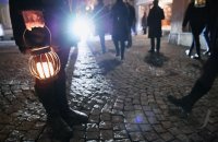Demonstration von Gegner der Corona Massnahmen in der Tuebinger Altstadt
