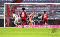 Fussball 1. Bundesliga Saison 21/22: FC Bayern Muenchen - 1. FSV Mainz 05