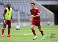 Fussball 1. Bundesliga Saison 21/22: Teampraesentation FC Bayern Muenchen