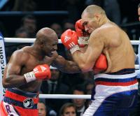 Boxen:  Nikolai Walujew vs. Evander Holyfield