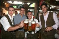 Fussball 1. Bundesliga: FCB auf dem Oktoberfest