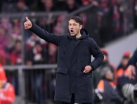 Fussball 1. Bundesliga Saison 18/19: FC Bayern Muenchen - FC Schalke 04