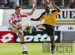 Fussball 2. Bundesliga: FSV Mainz 05 - SSV Reutlingen, Zweikampf