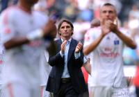 Fussball 1. Bundesliga : Enttaeuschung HSV Trainer Bruno Labbadia