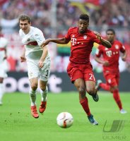 Fussball 1. Bundesliga Saison 15/16: FC Bayern Muenchen - VfB Stuttgart