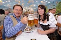 Fussball 2. Bundesliga : TSV 1860 Muenchen auf dem Oktoberfest