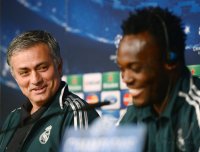 FUSSBALL INTERNATIONAL  CHL ACHTELFINALE 12/13: Trainer Jose Mourinho (Real Madrid)