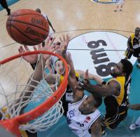 1. Basketball Bundesliga  08/09  Walter Tigers -  Skyliners Frankfurt