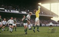 Fussball Irland - Deutschland:  Peyton, Rummenigge