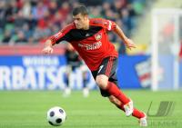 FUSSBALL 1. BUNDESLIGA: Leverkusen, BARNETTA Einzelaktion