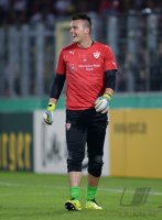 Fussball DFB Pokal 2. Runde 13/14: Torwart Kevin Mueller (VfB Stuttgart)