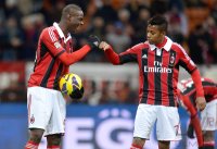 FUSSBALL SERIE A:  Mario Balotelli, Robinho (v. li., AC Mailand)