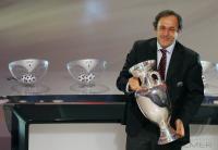 Fussball Gruppenauslosung Euro 2008 in Luzern