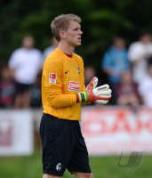 FUSSBALL 1. Bundesliga 2013/2014: Torwart Daniel Batz (SC Freiburg)