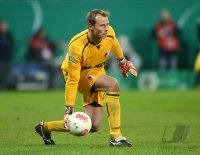 FUSSBALL DFB POKAL  Saison 2012/2013:  Torwart Alexander Manninger (FC Augsburg)