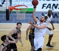 Basketball 1. Bundesliga 17/18 Hauptrunde: Walter Tigers Tuebingen - Science City Jena