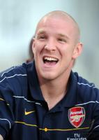 FUSSBALL INTERNATIONAL: Arsenal London: SENDEROS