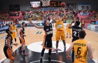 Basketball 1. Bundesliga 14/15 Hauptrunde:  Walter Tigers Tuebingen - ratiopharm Ulm