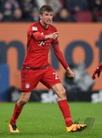 Fussball 1. Bundesliga 15/16: FC Augsburg - FC Bayern Muenchen