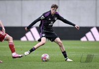 Fussball UEFA Youth League 23/24:  FC Bayern Muenchen - Olympiakos Piraeus