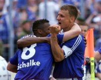 Fussball  1. Bundesliga  2000/2001: FC Schalke 04 - Spvgg Unterhaching