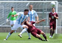 U19 Fussball Bundesliga : Kevin Volland (li, TSV 1860 Muenchen) gegen Philipp Klement (re, 1FC Kaiserslautern)